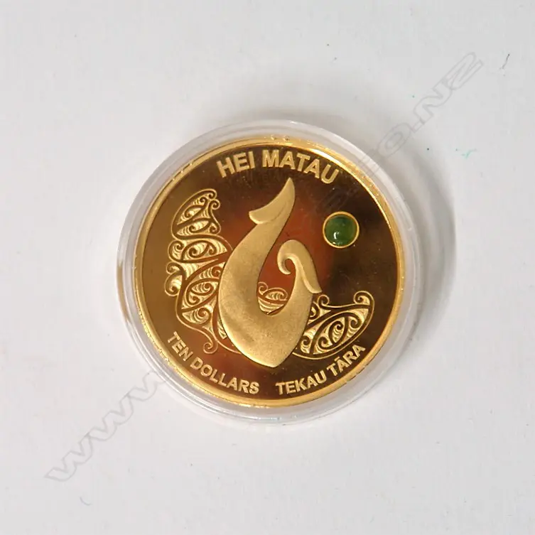 NZ Hei Matau $10 2012 gold coin Image 1++