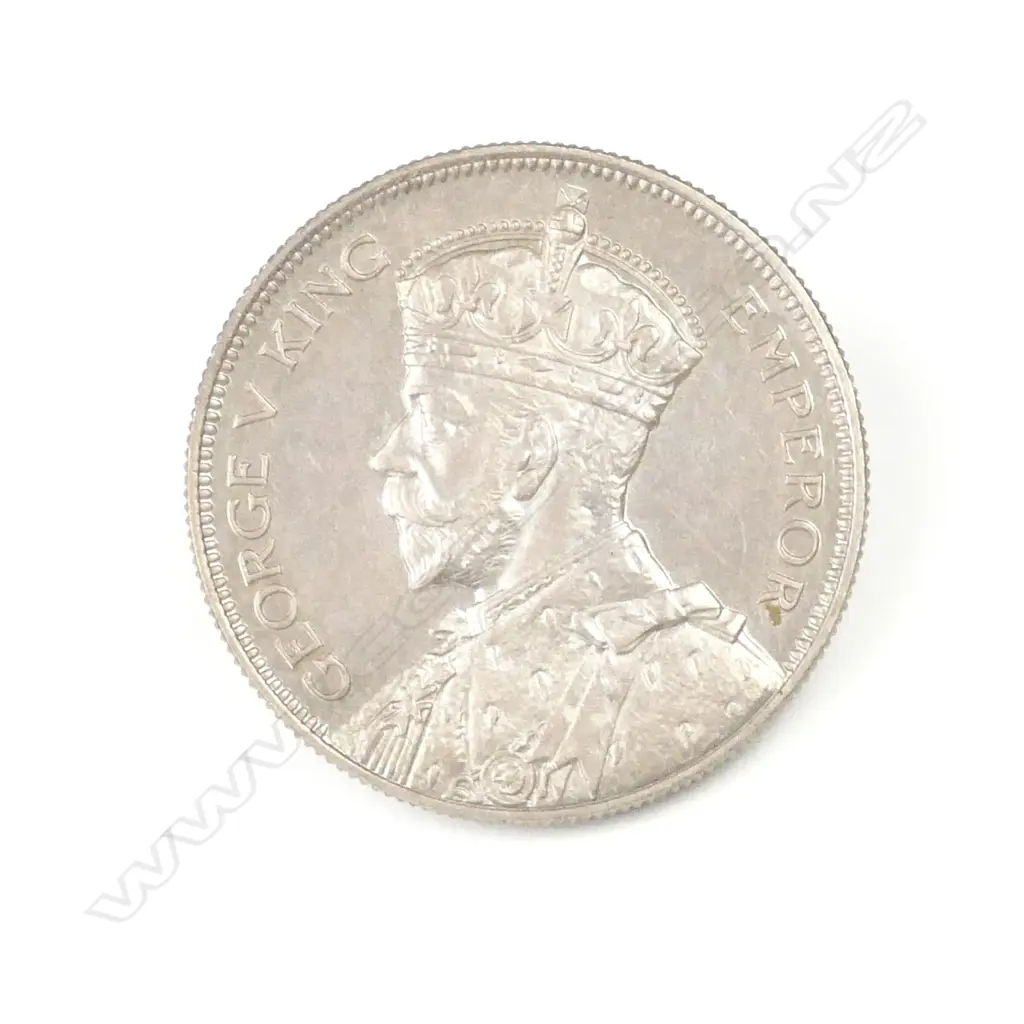 A N.Z. 1935 half-crown Image 1++