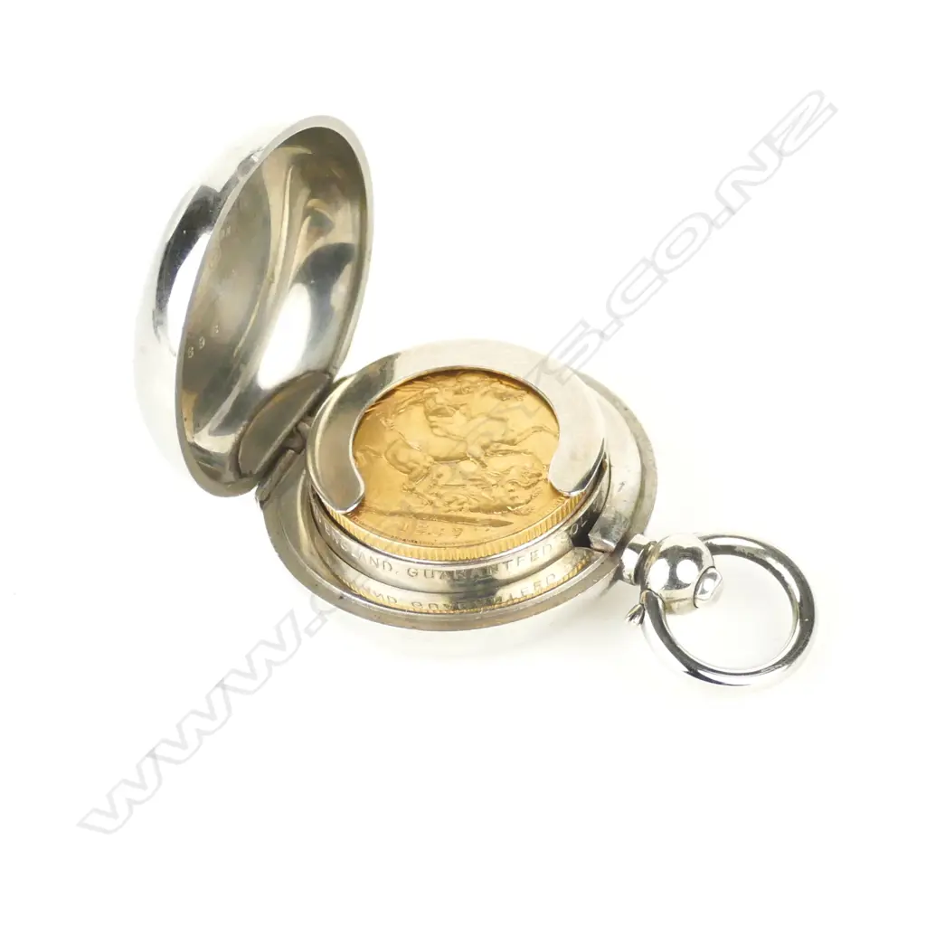A Victorian gold sovereign Image 1++