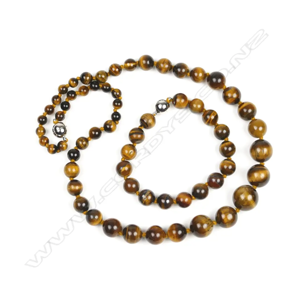 A vintage tiger's eye bead necklace and bracelet Image 1++