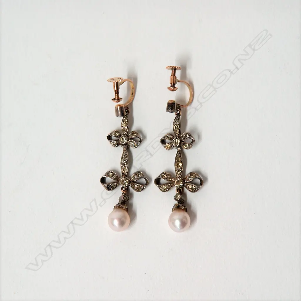 A pair of early 20thC Belle Epoque earrings Image 1++