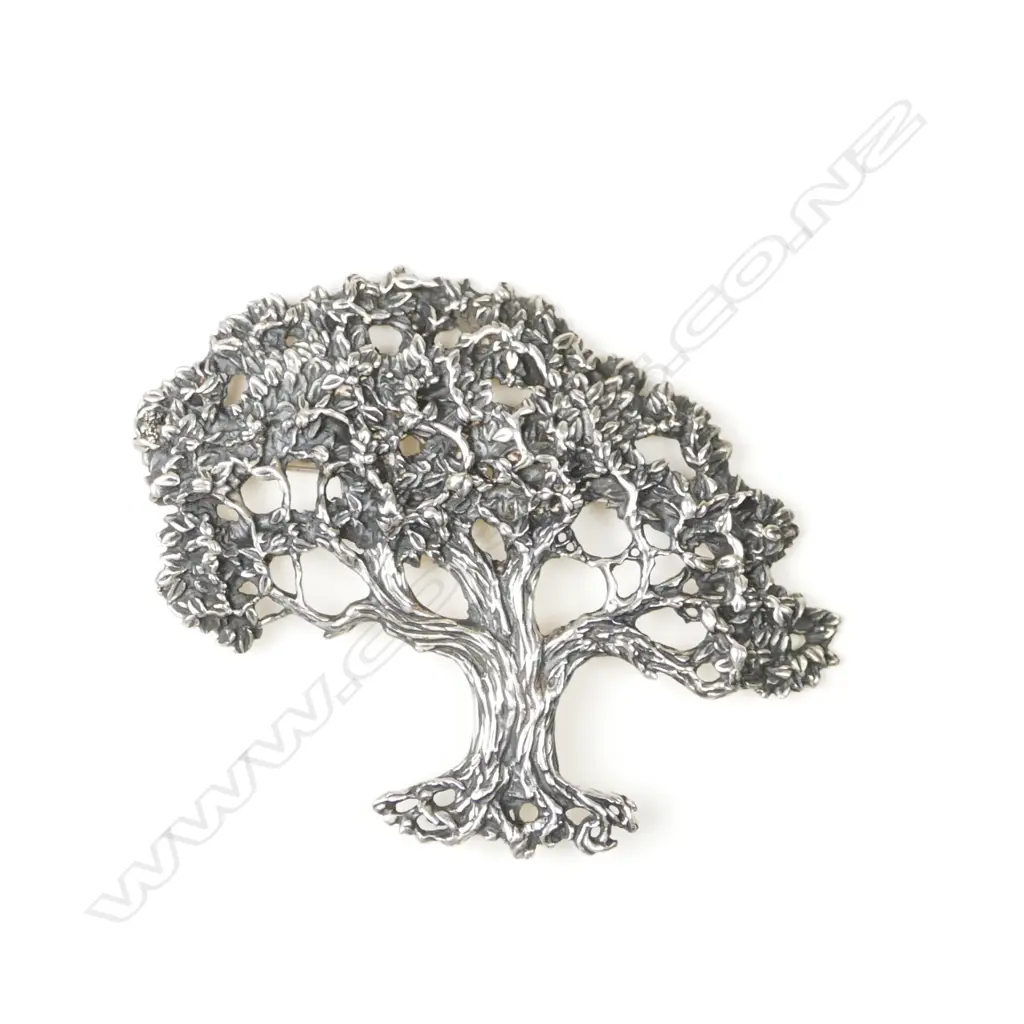 Gavan Riley contemporary N.Z. silver 'Pohutukawa Tree Brooch' Image 1++