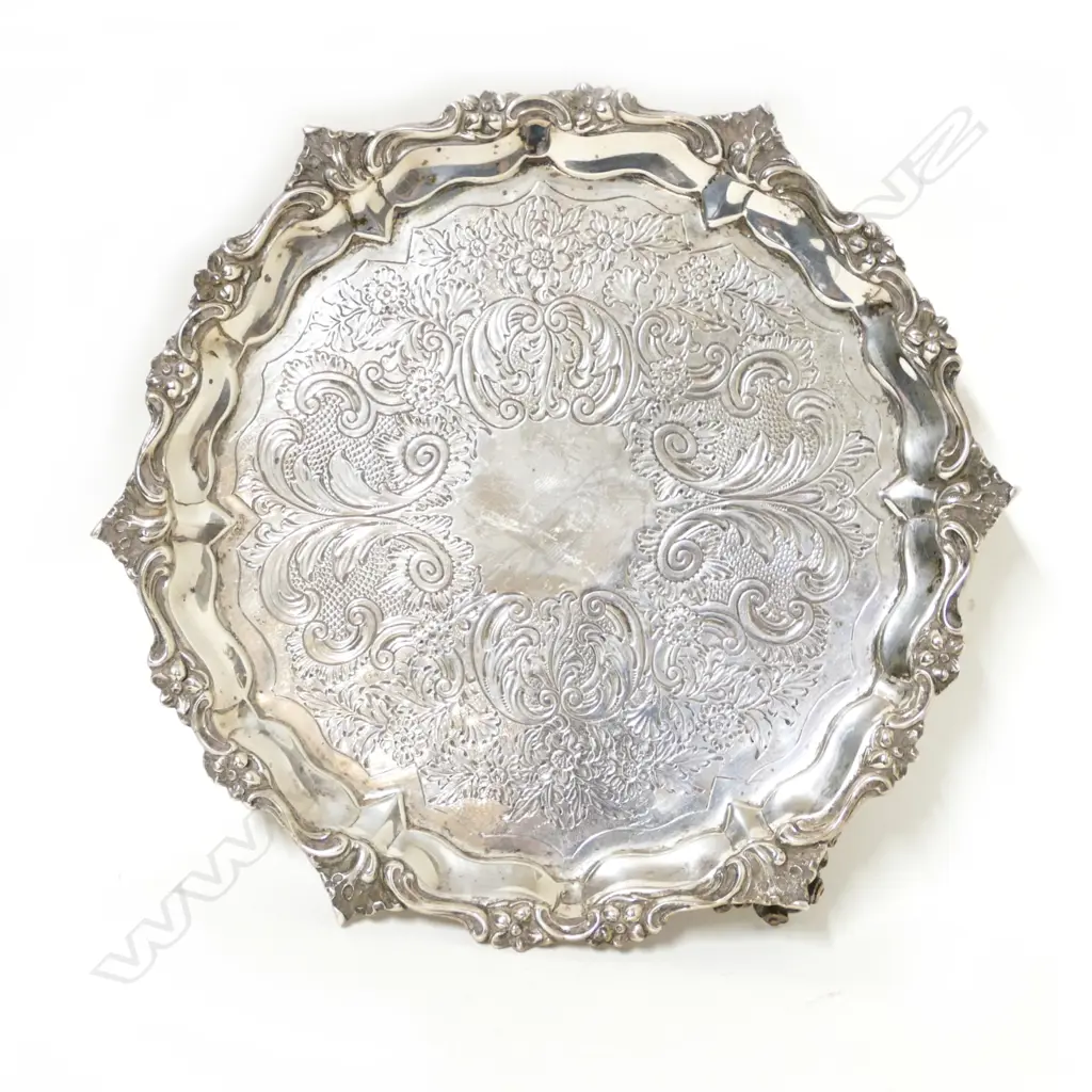 A late Victorian silver salver Image 1++