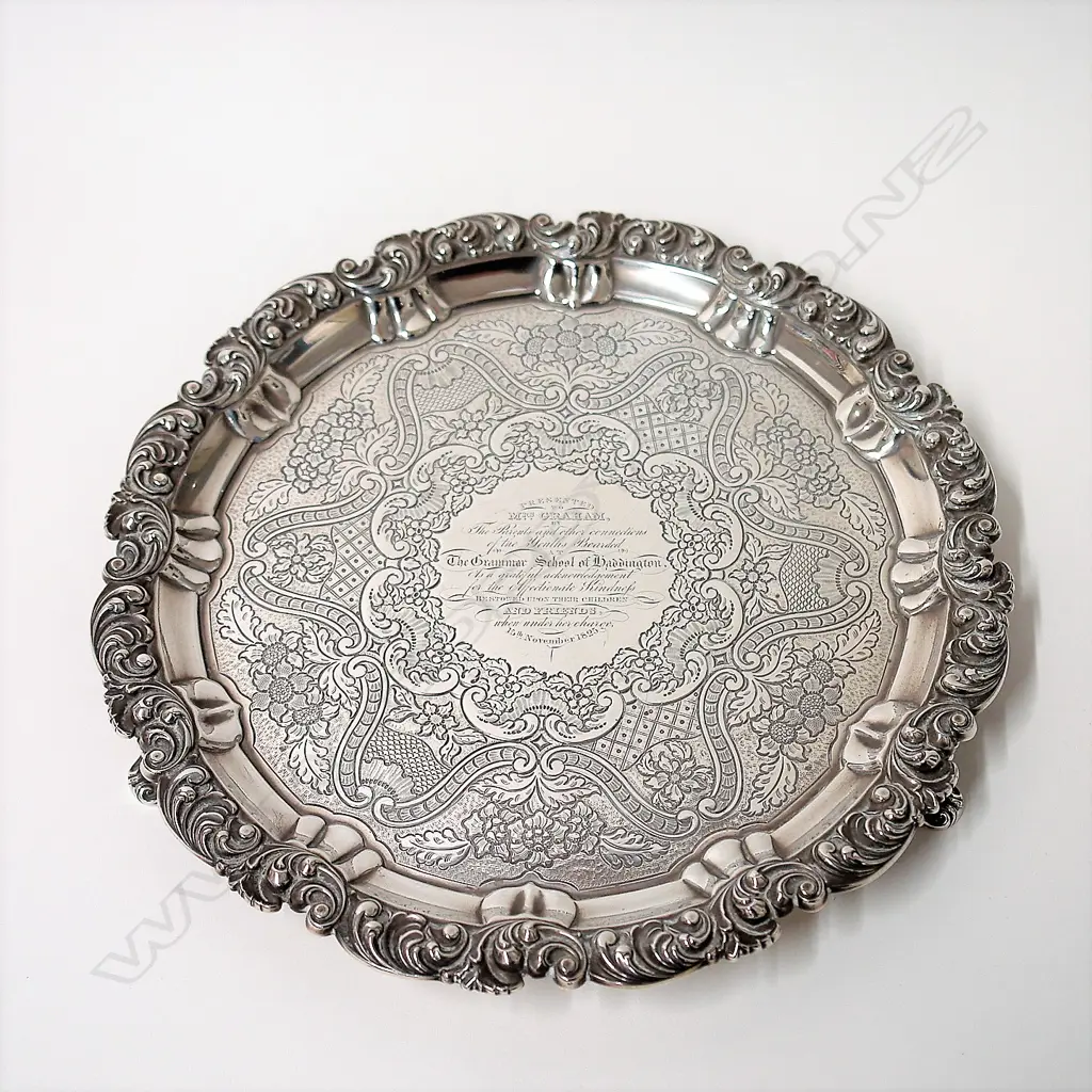 A George IV silver presentation salver Image 1++