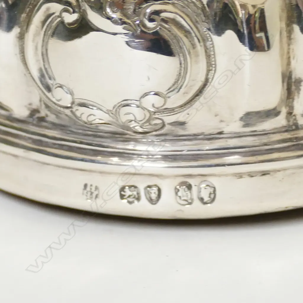An early Victorian silver bottle coaster Image 1++