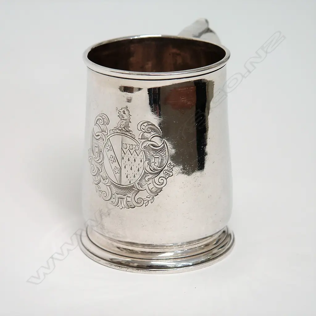 A George I silver mug Image 1++