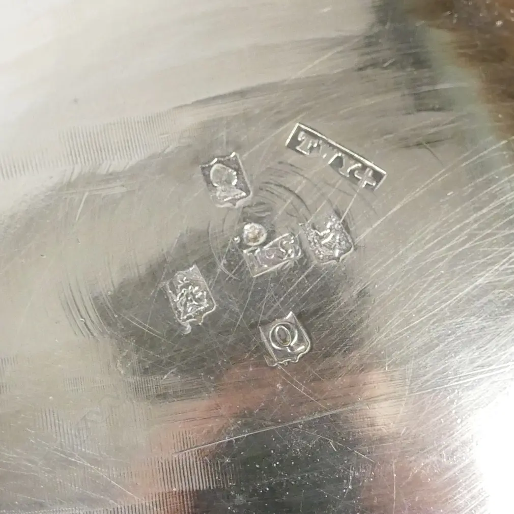 A George III Irish silver lidded bowl Image 1++