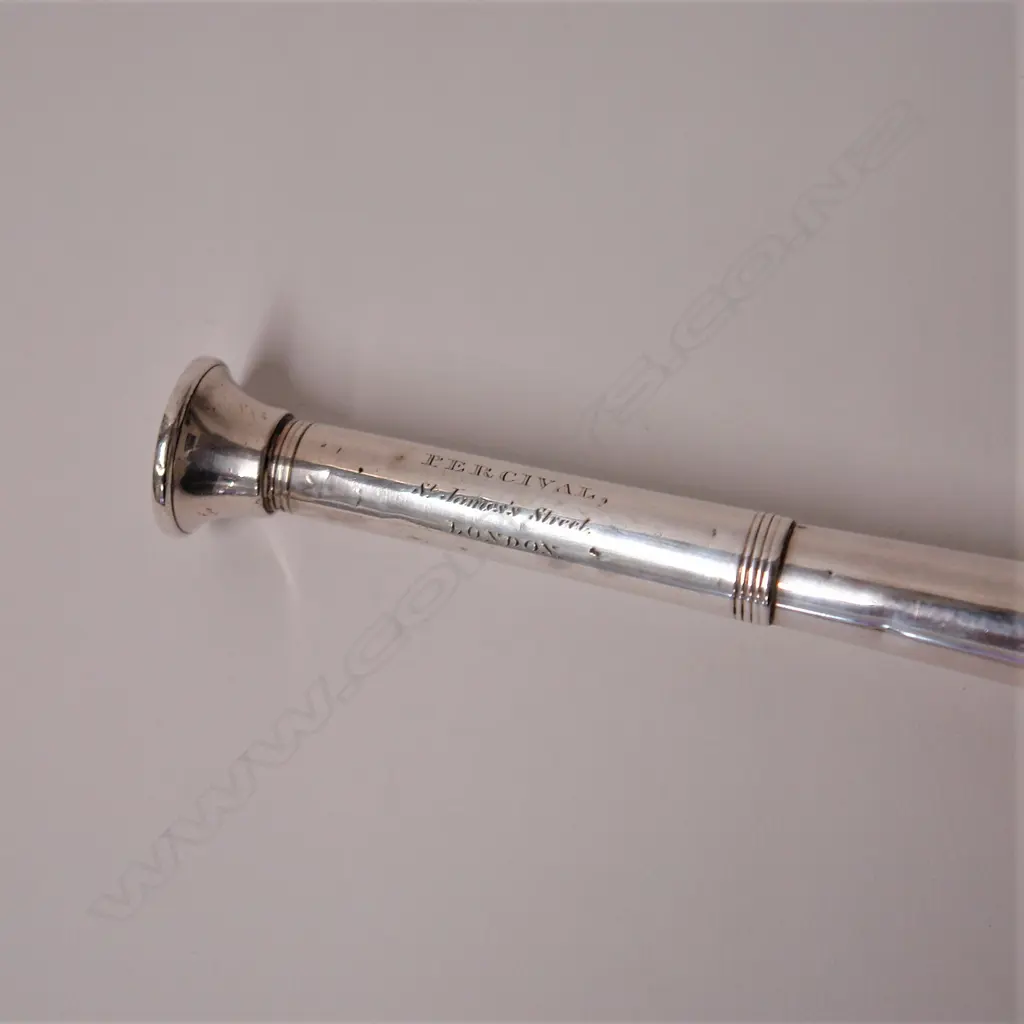 An early Victorian silver hunting horn Image 1++