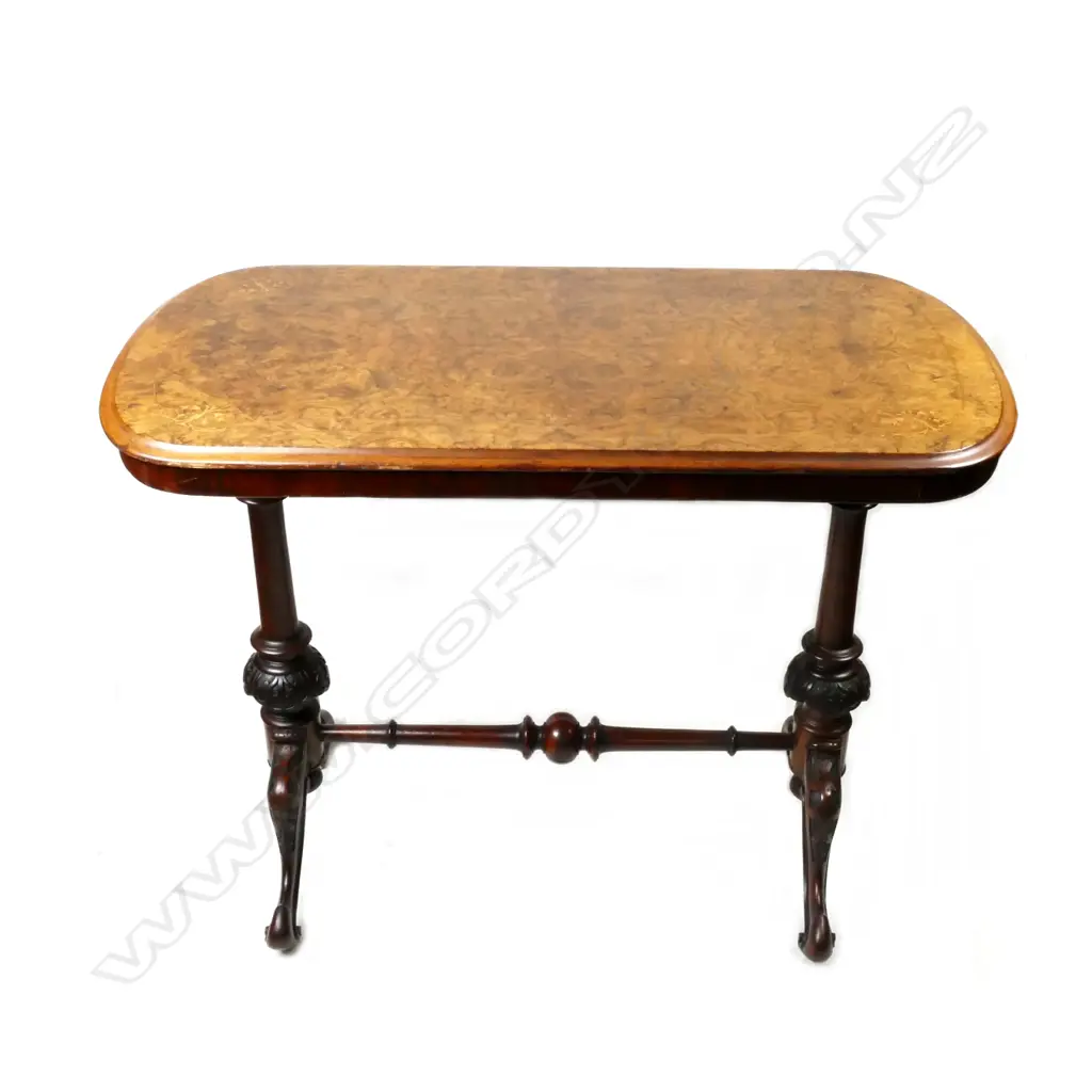 A Victorian burr walnut side table Image 1++