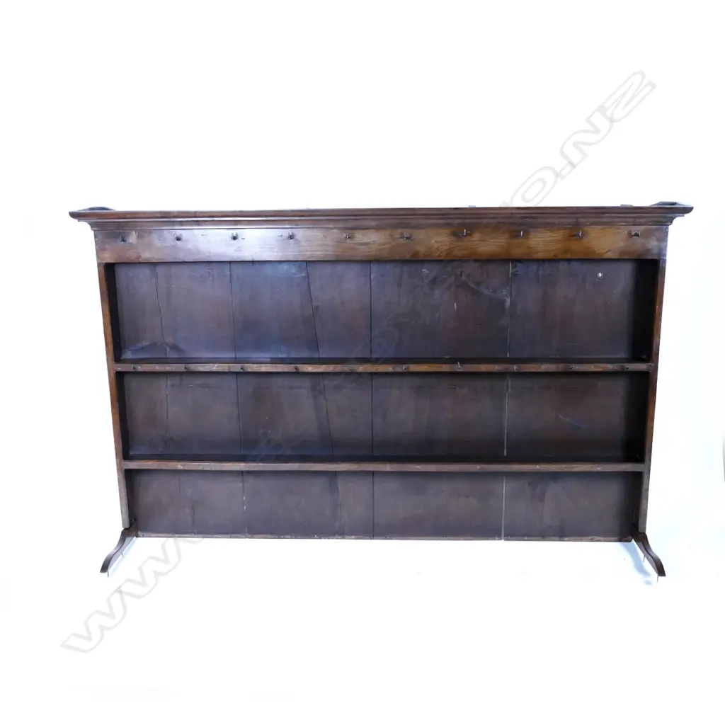 A Georgian country oak plate rack Image 1++