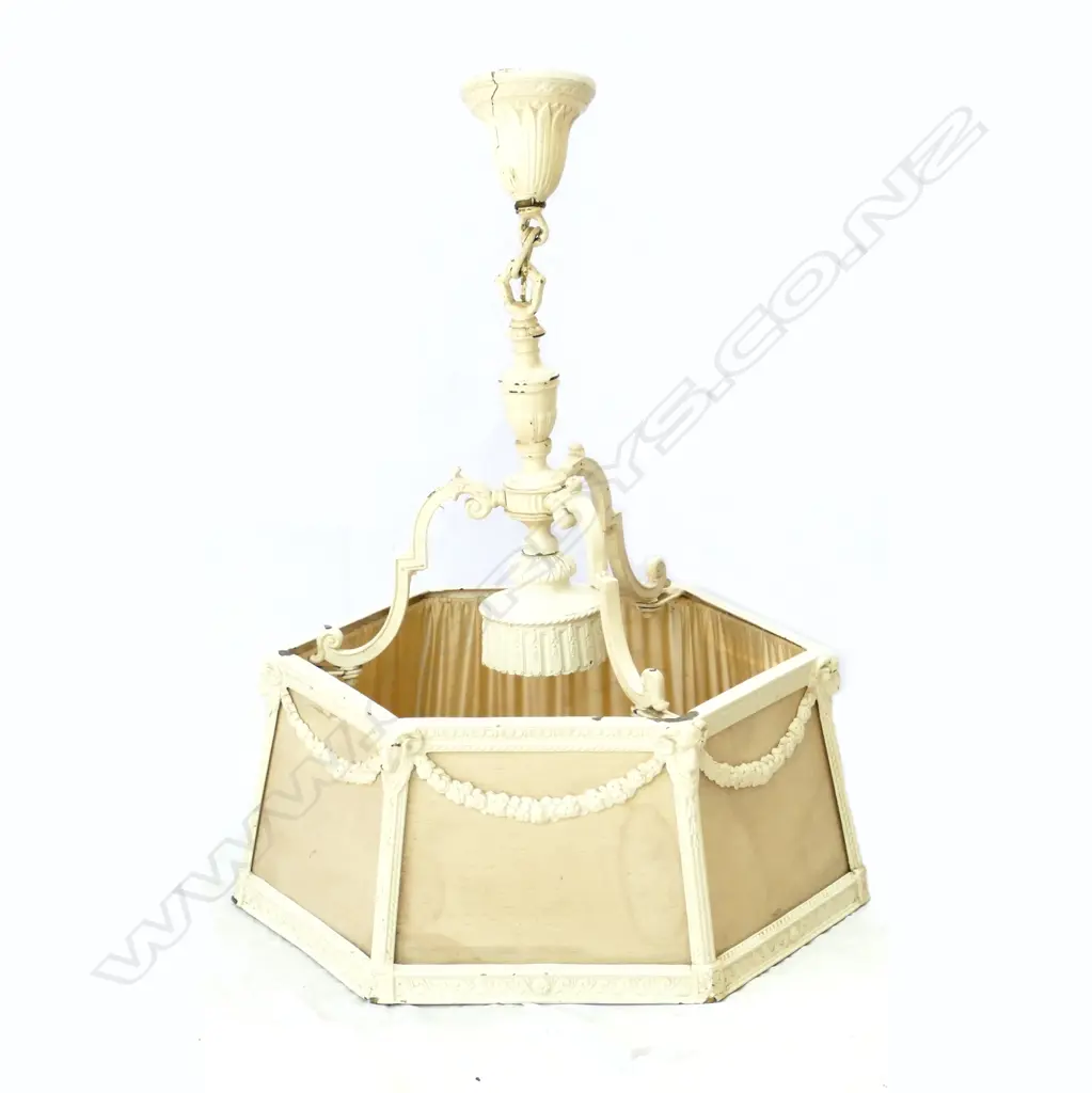 A vintage brass light fitting Image 1++