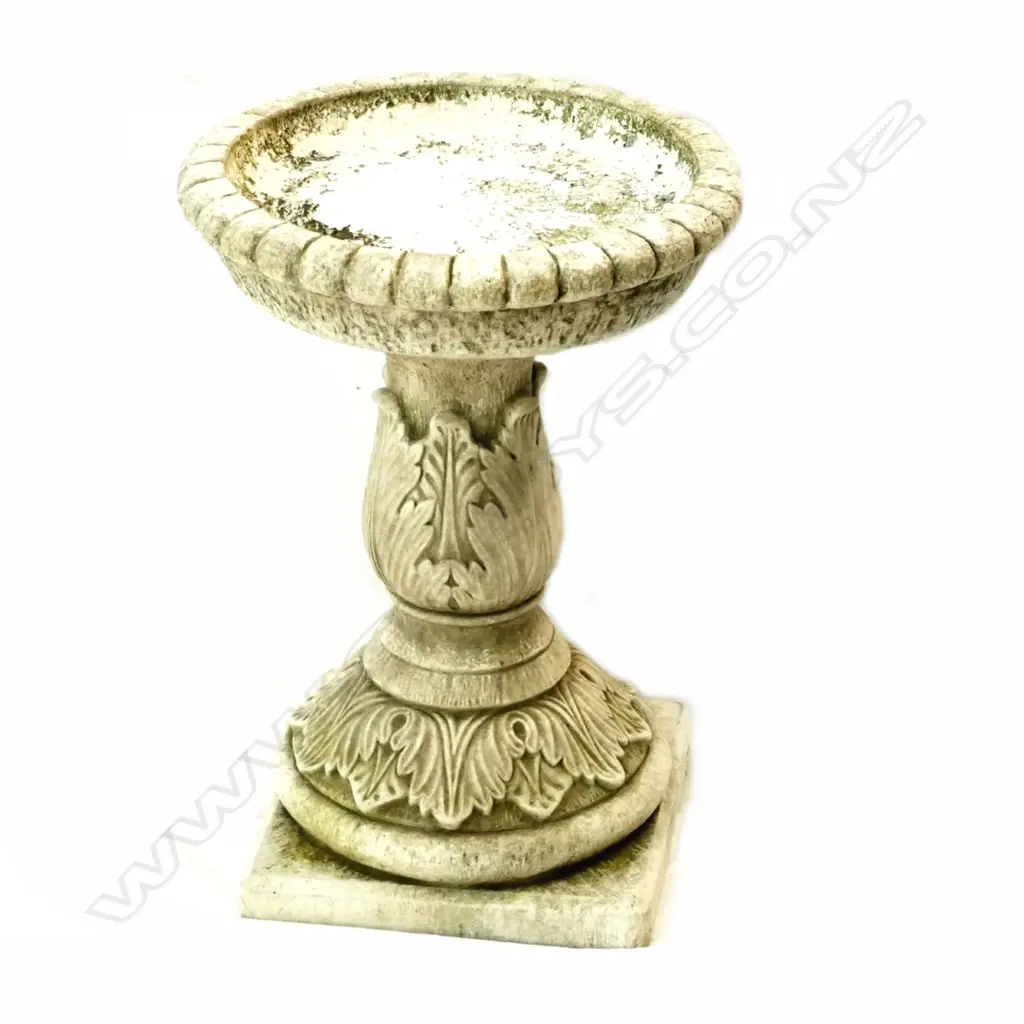 A small bird bath Image 1++