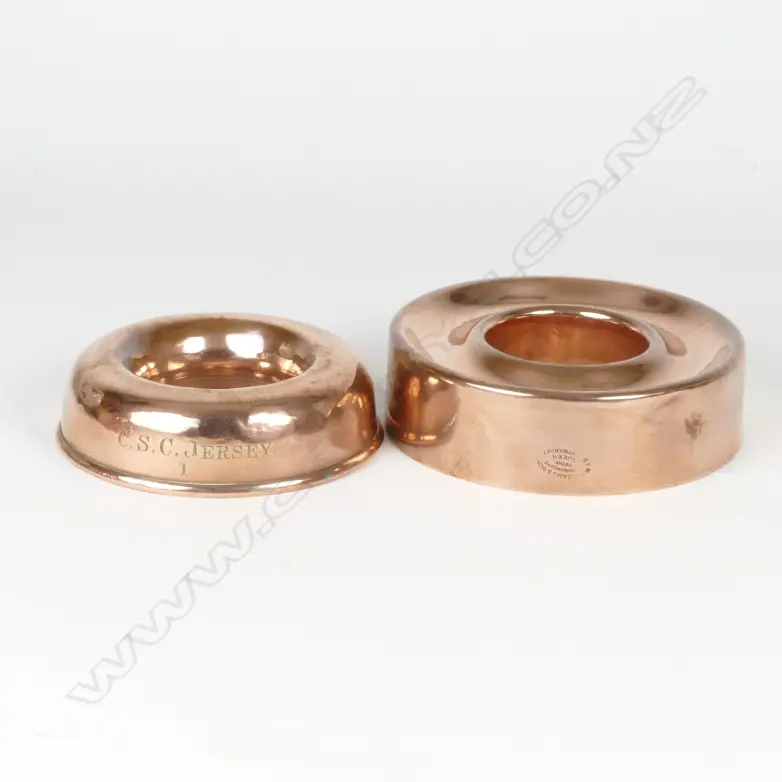 Two heavy gauge Victorian copper ring moulds Image 1++