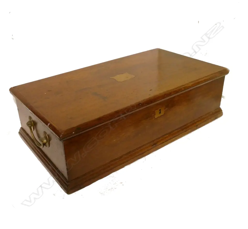 A gentleman's small tool chest Image 1++