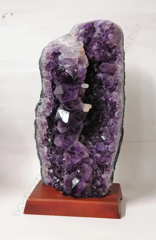A large and impressive part amethyst geode Image 1++