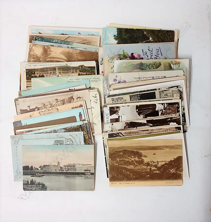 A collection of over 100 vintage N.Z. and other postcards Image 1++