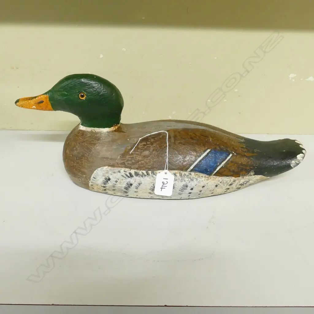Two vintage carved and painted wooden duck decoys Image 1++
