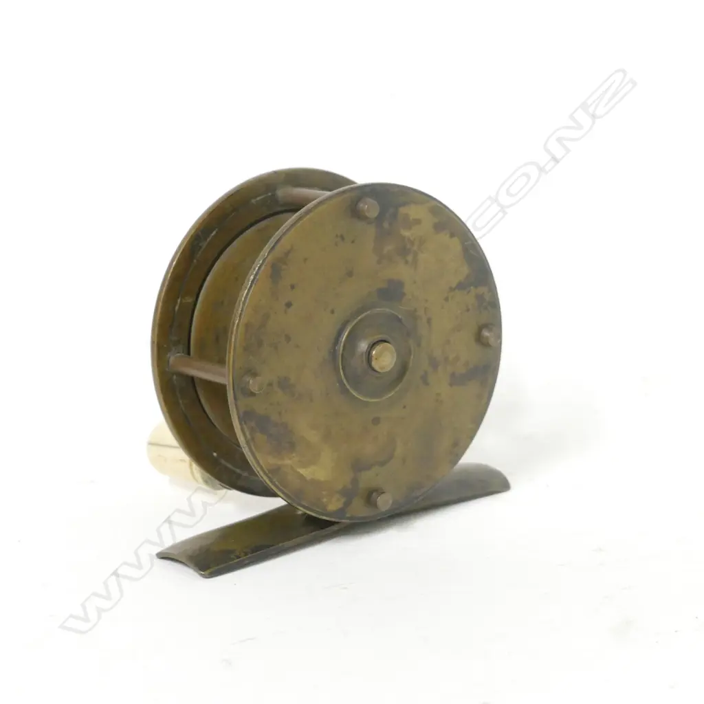 A 2½" brass crack wind reel Image 1++