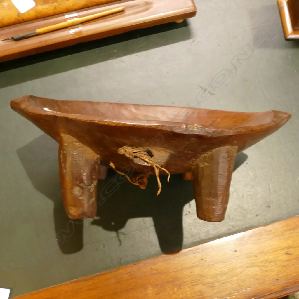 A small Fijian kava bowl Image 1++