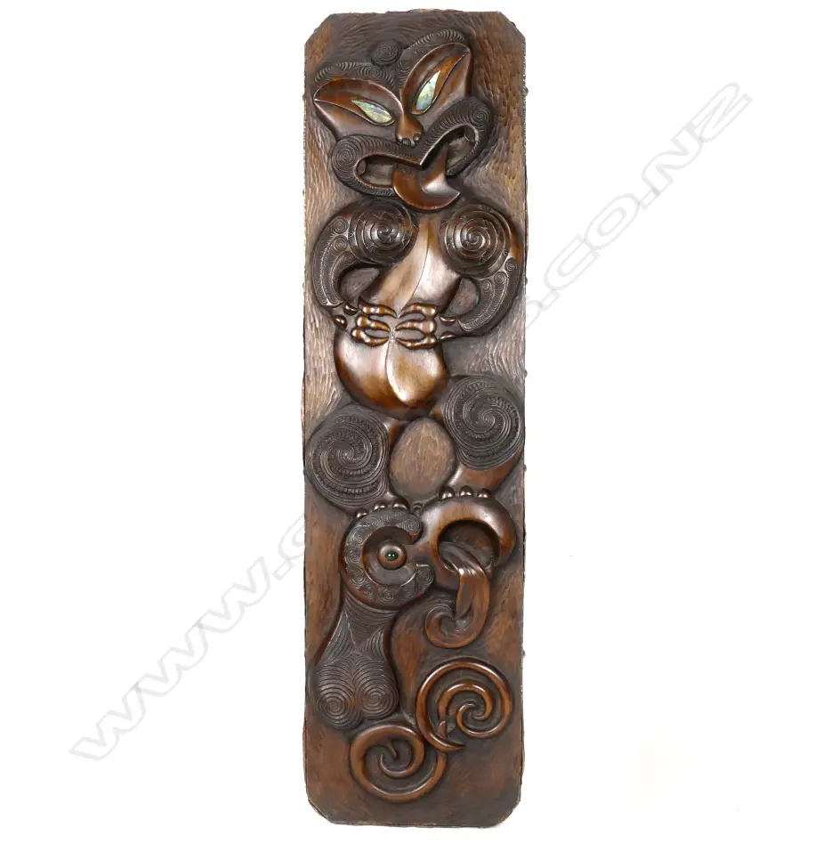 A 20thC carved Maori panel Image 1++