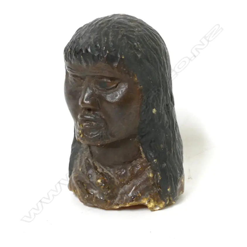A small N.Z. colonial kauri gum bust Image 1++