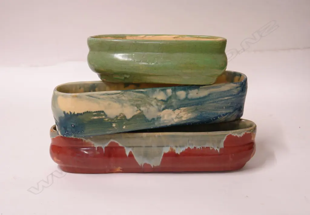 Three Briar Gardner trough vases Image 1++