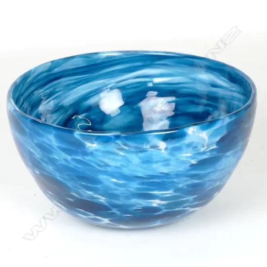 Garry Nash Blue Chip bowl