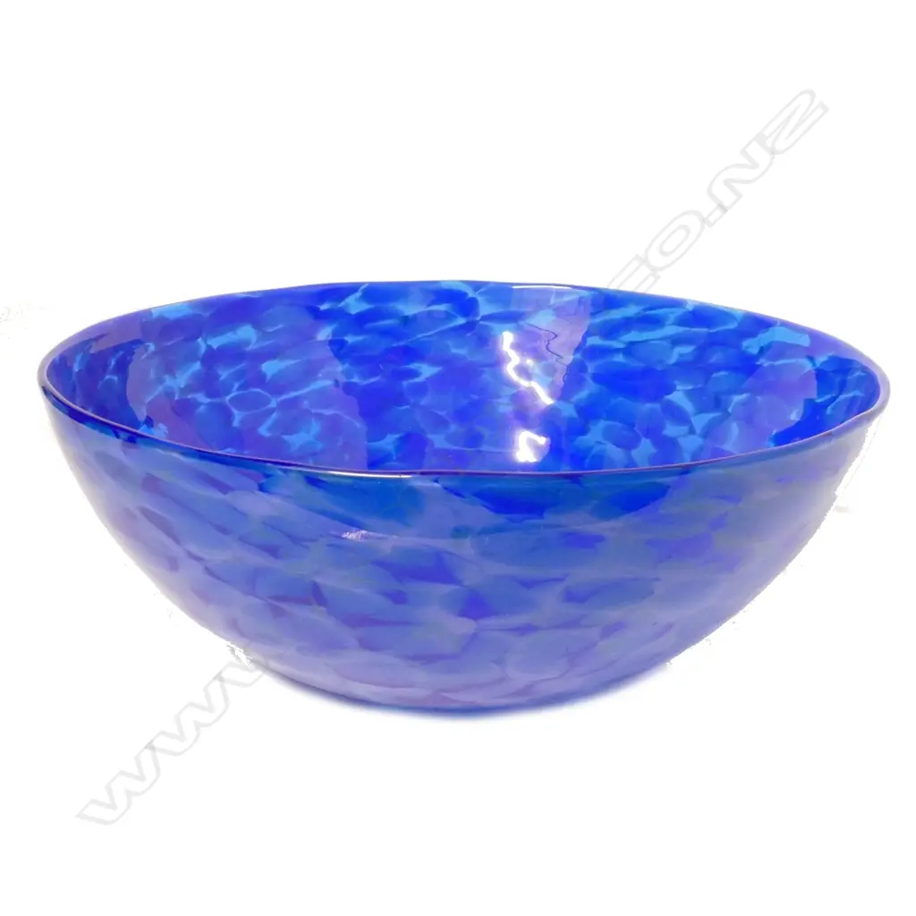 A Garry Nash Blue Chip bowl Image 1++