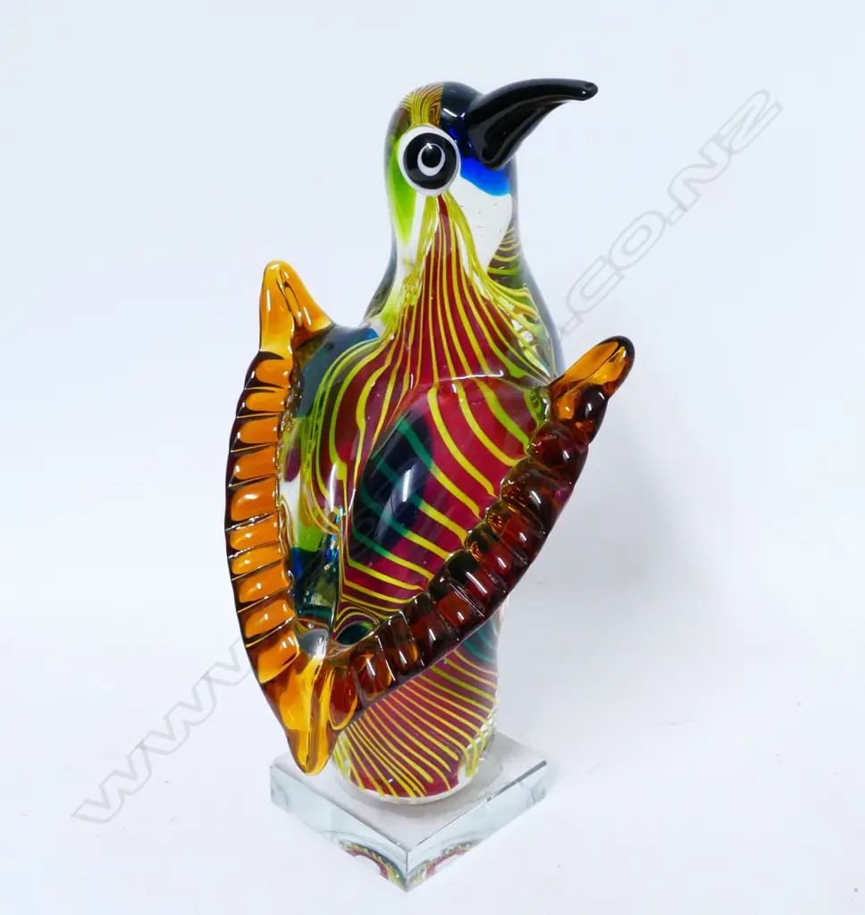 A Murano glass bird Image 1++