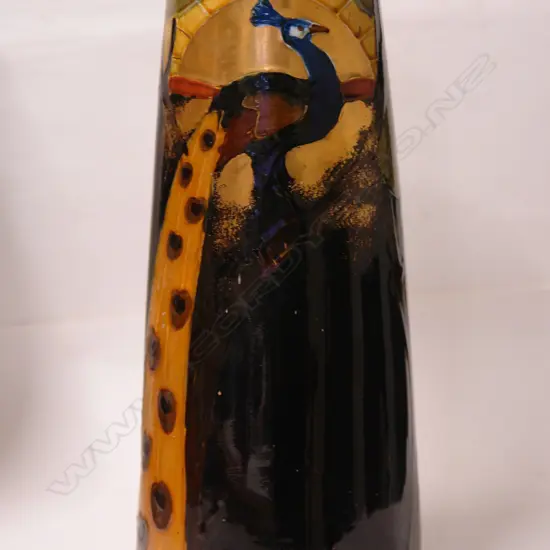 A Thomas Forester 'Trogan Peacock' vase
