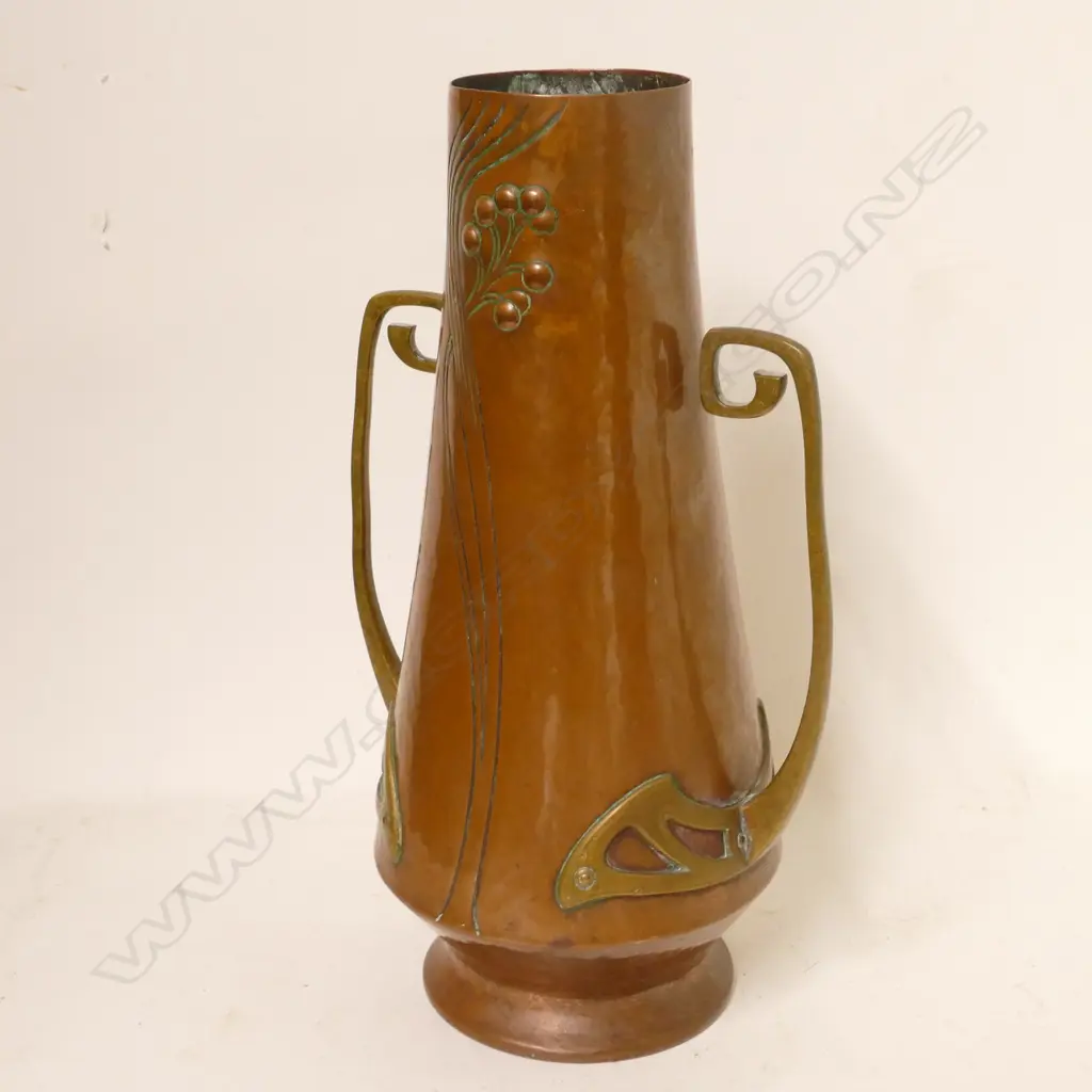 A WMF copper and brass jugendstil vase Image 1++