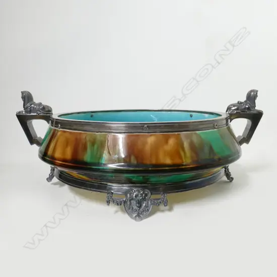 A Wedgwood majolica bowl