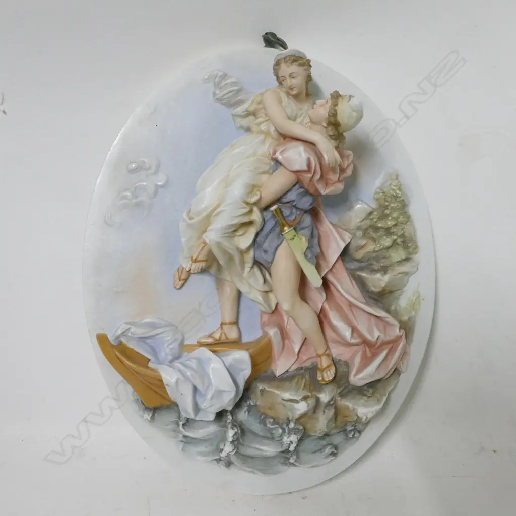 A pair of German porcelain wall plaques Image 1++
