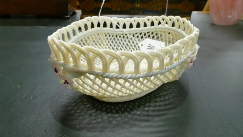 A Belleek open weave basket Image 1++