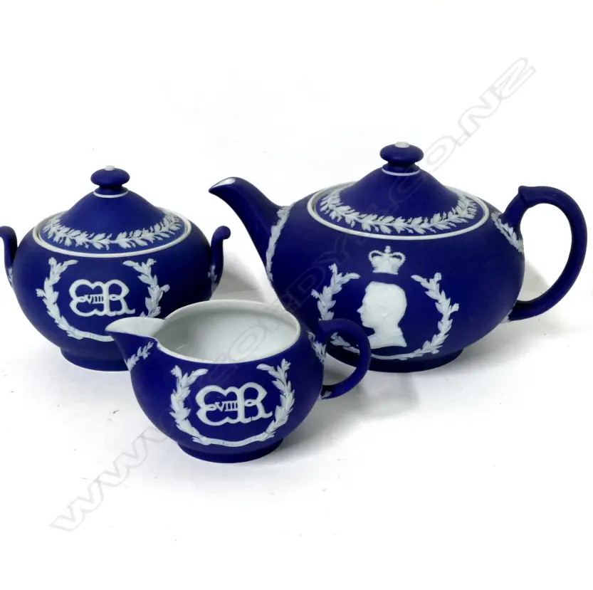 A Wedgwood dark blue jasperware Edward VIII tea set Image 1++