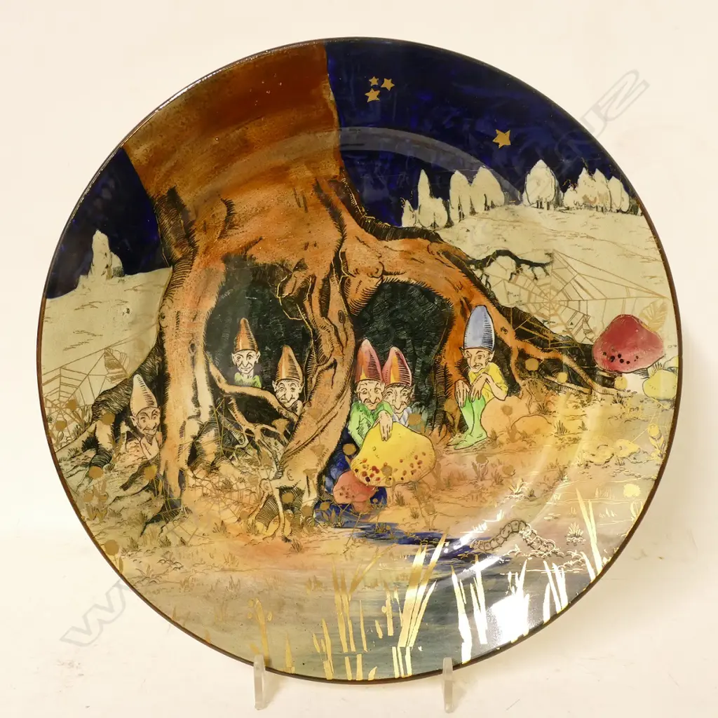 A Royal Doulton cabinet plate Image 1++
