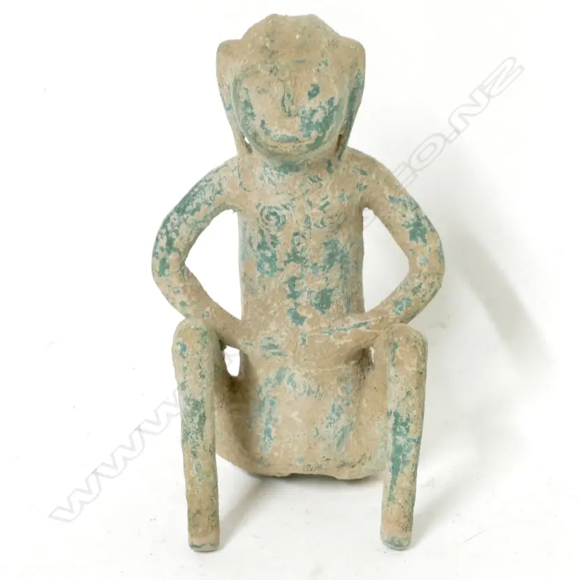 SOUTHERN CHINESE SEATED MONKEY FIG. Image 1++