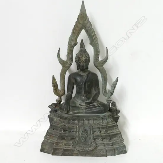 A metal Ayutthaya Buddha