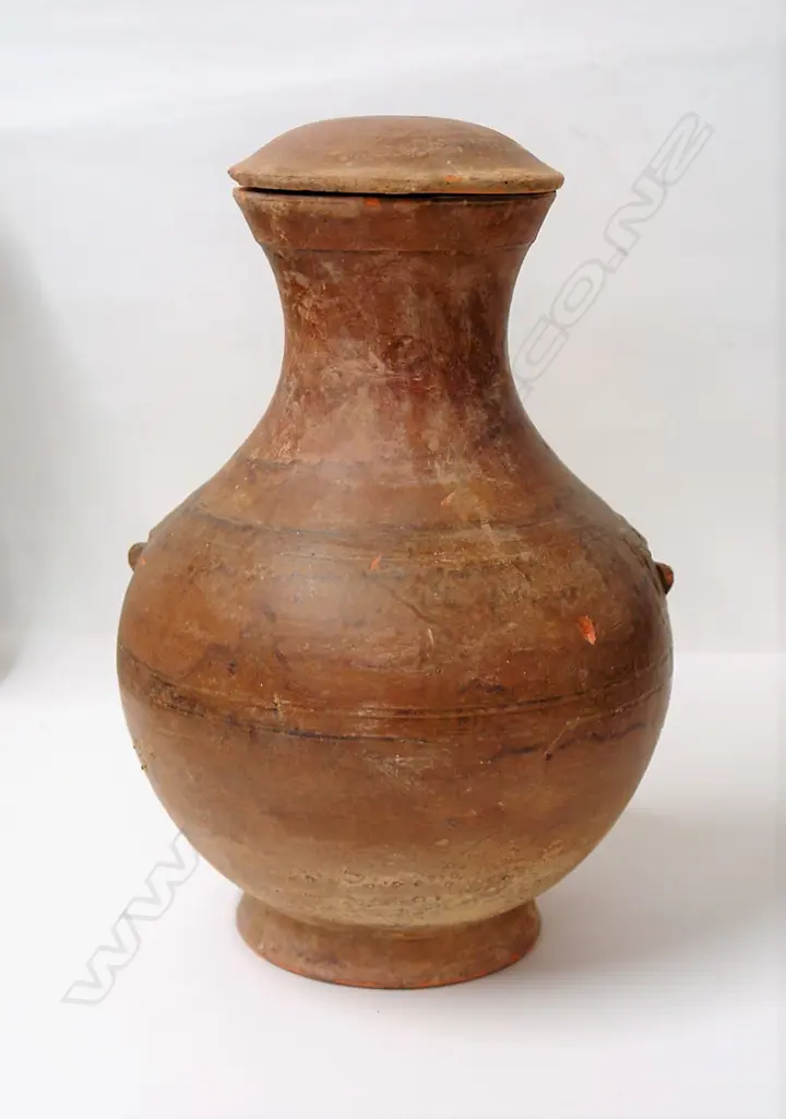A Chinese Han dynasty lidded vessel Image 1++