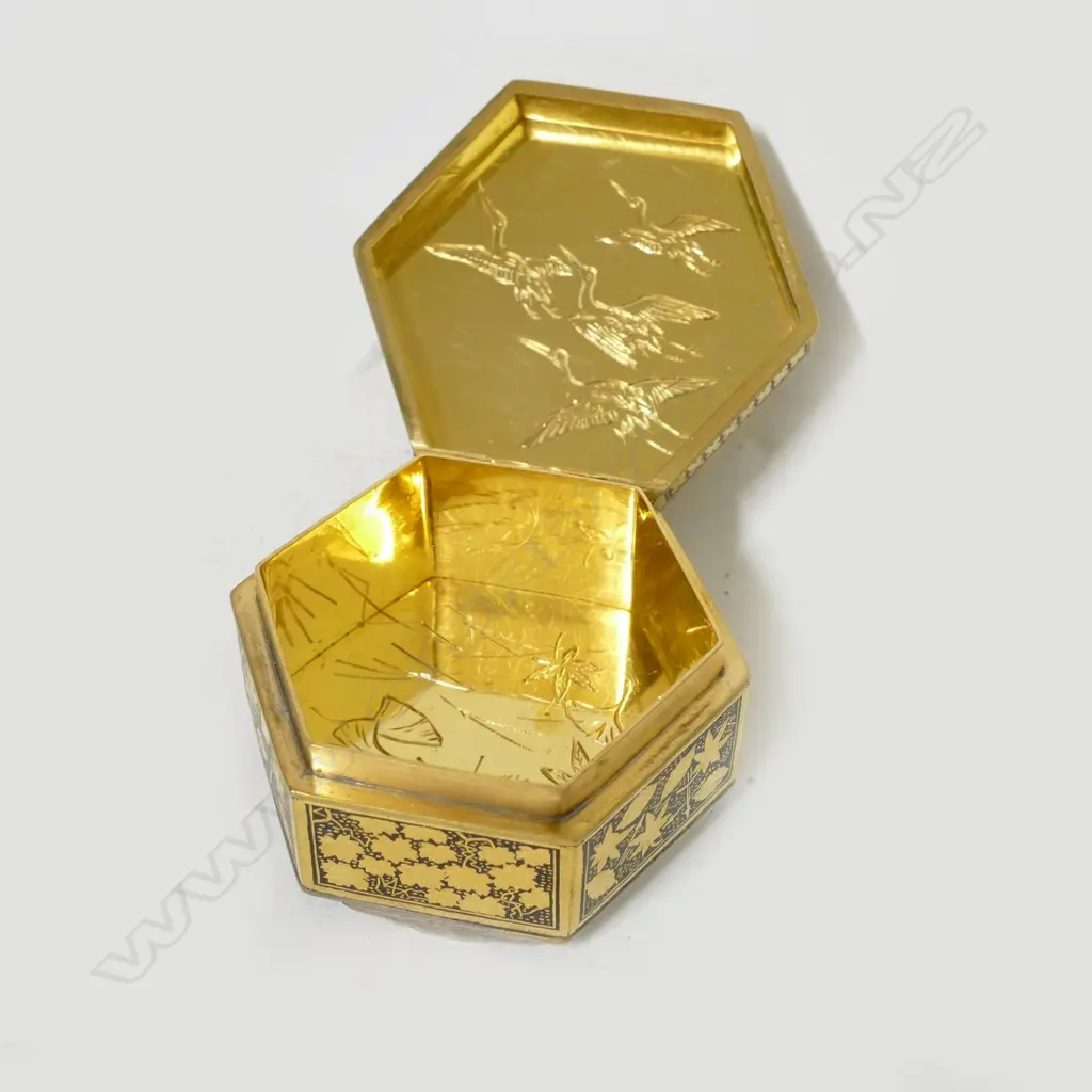 An exquisite small Japanese Komai Image 1++
