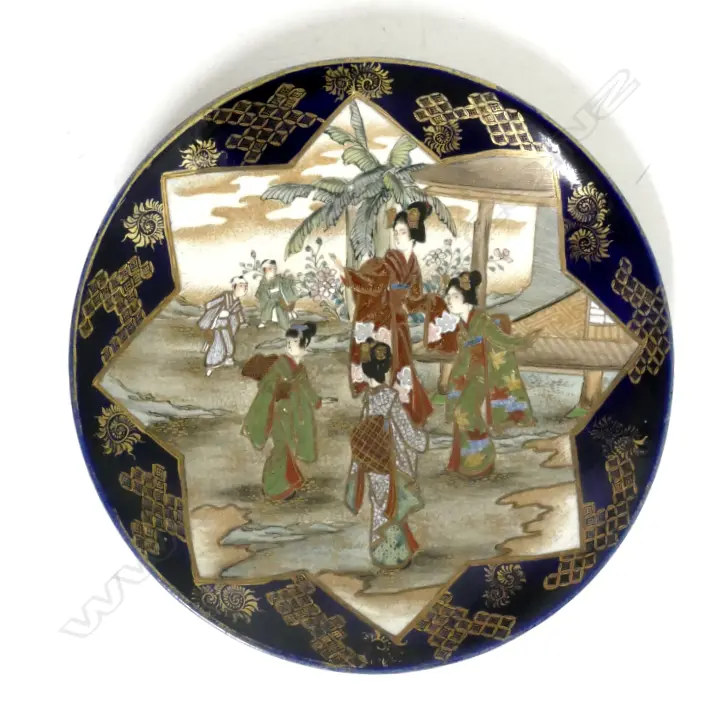 An old Japanese Satsuma dish Image 1++
