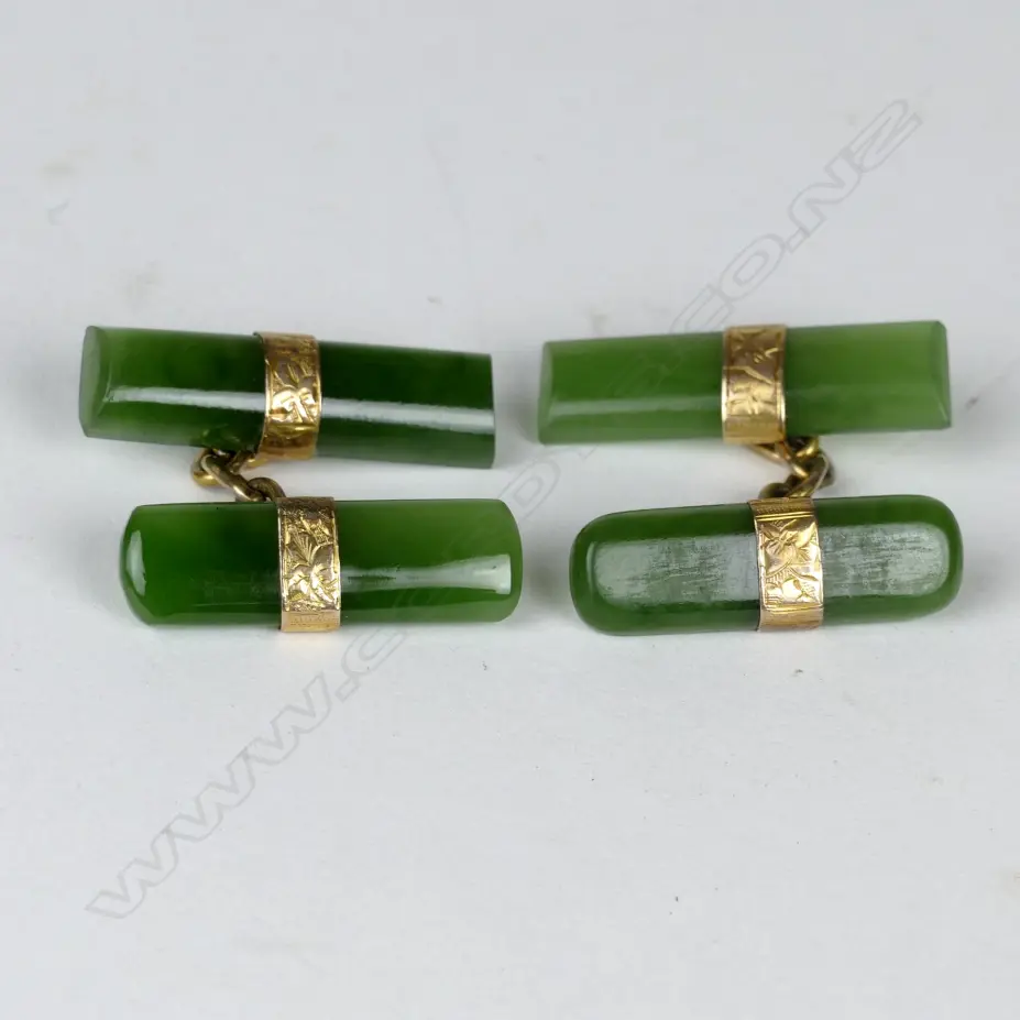 A pair of colonial 9ct. gold and greenstone cufflinks Image 1++