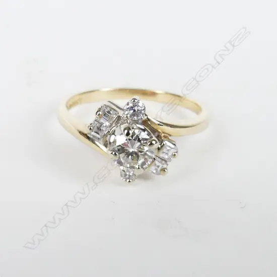 A 14ct. gold and diamond cluster ring