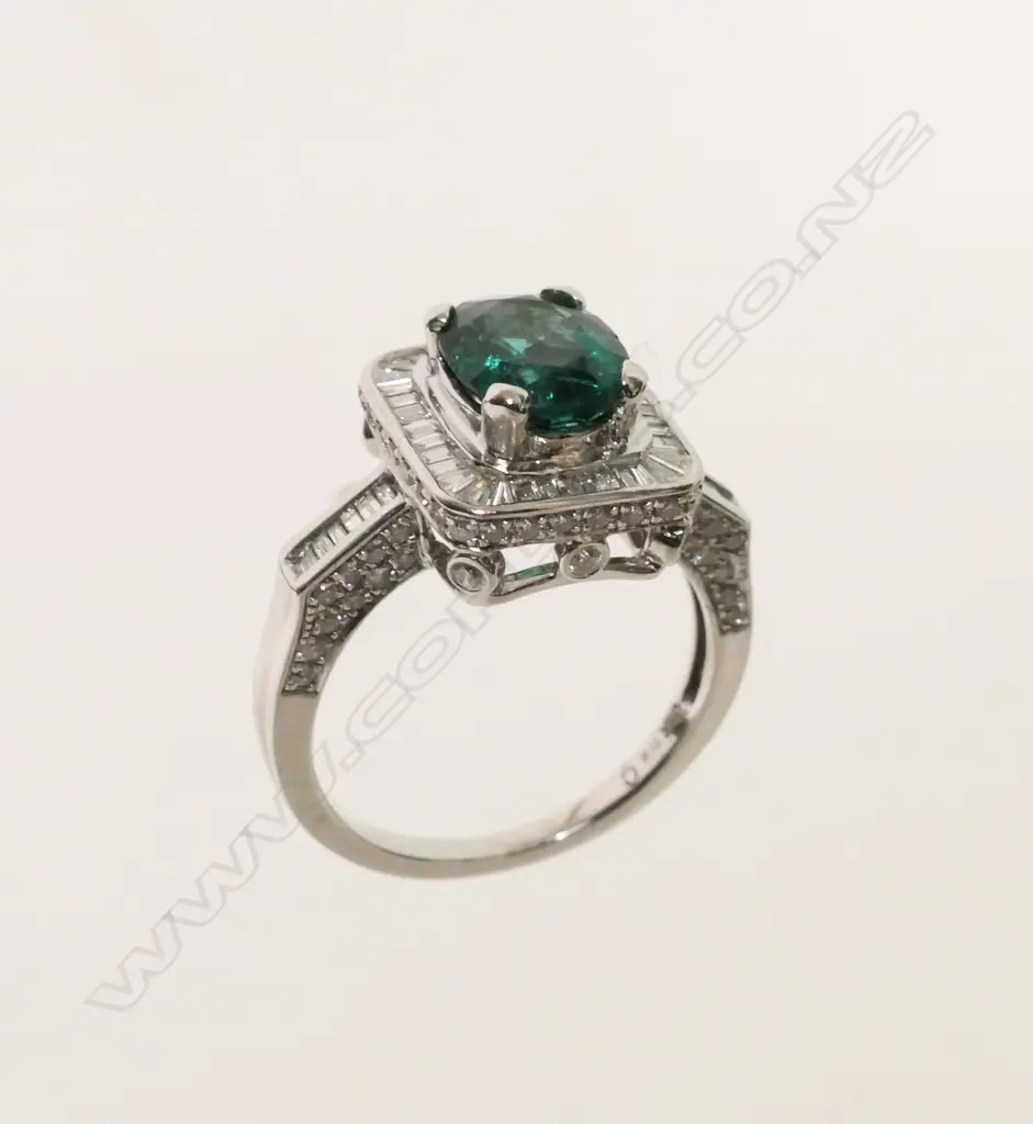 An Art Deco inspired bespoke made emerald and diamond cluster ring Image 1++