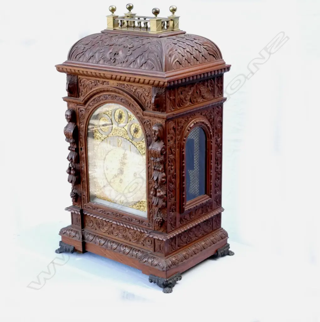 A large impressive Victorian oak cased table or bracket clock Image 1++