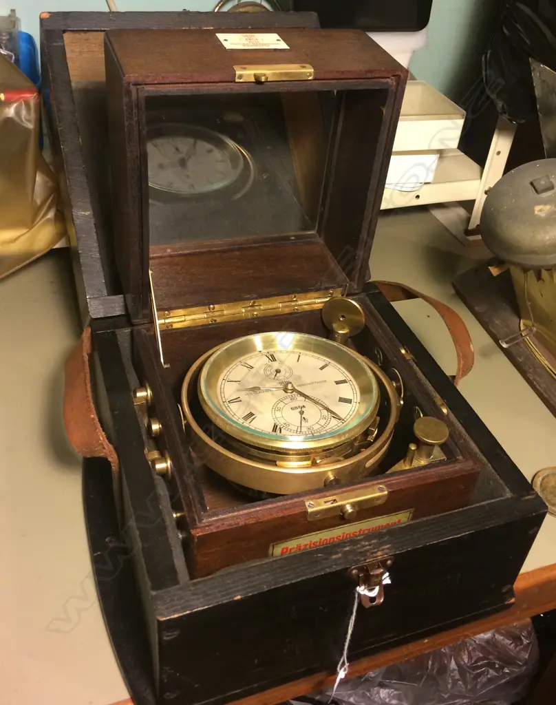 A marine survey chronometer Image 1++