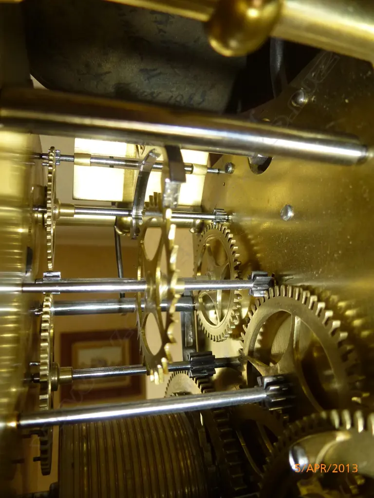 A long case clock in fine solid mahogany case Image 1++