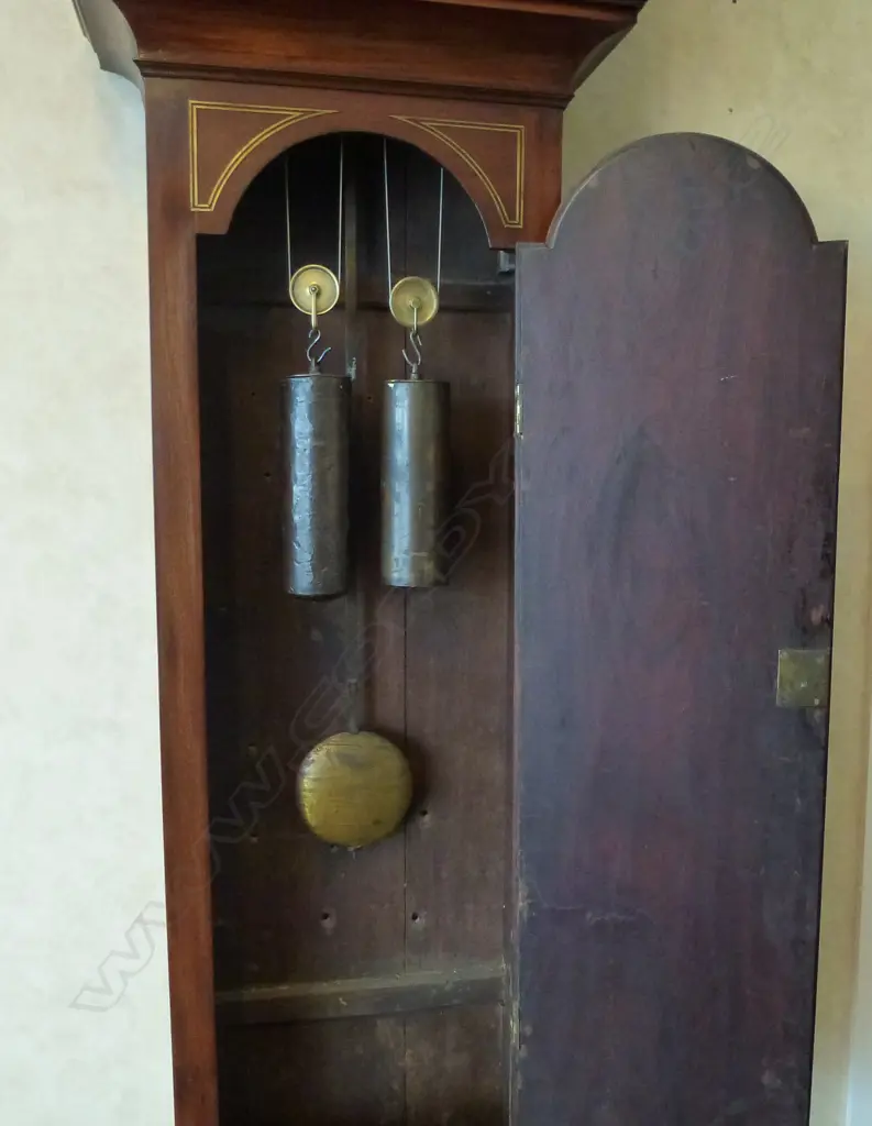 A long case clock in fine solid mahogany case Image 1++