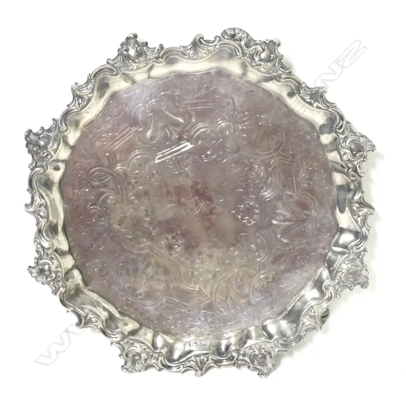 A good heavy early Victorian silver salver Image 1++