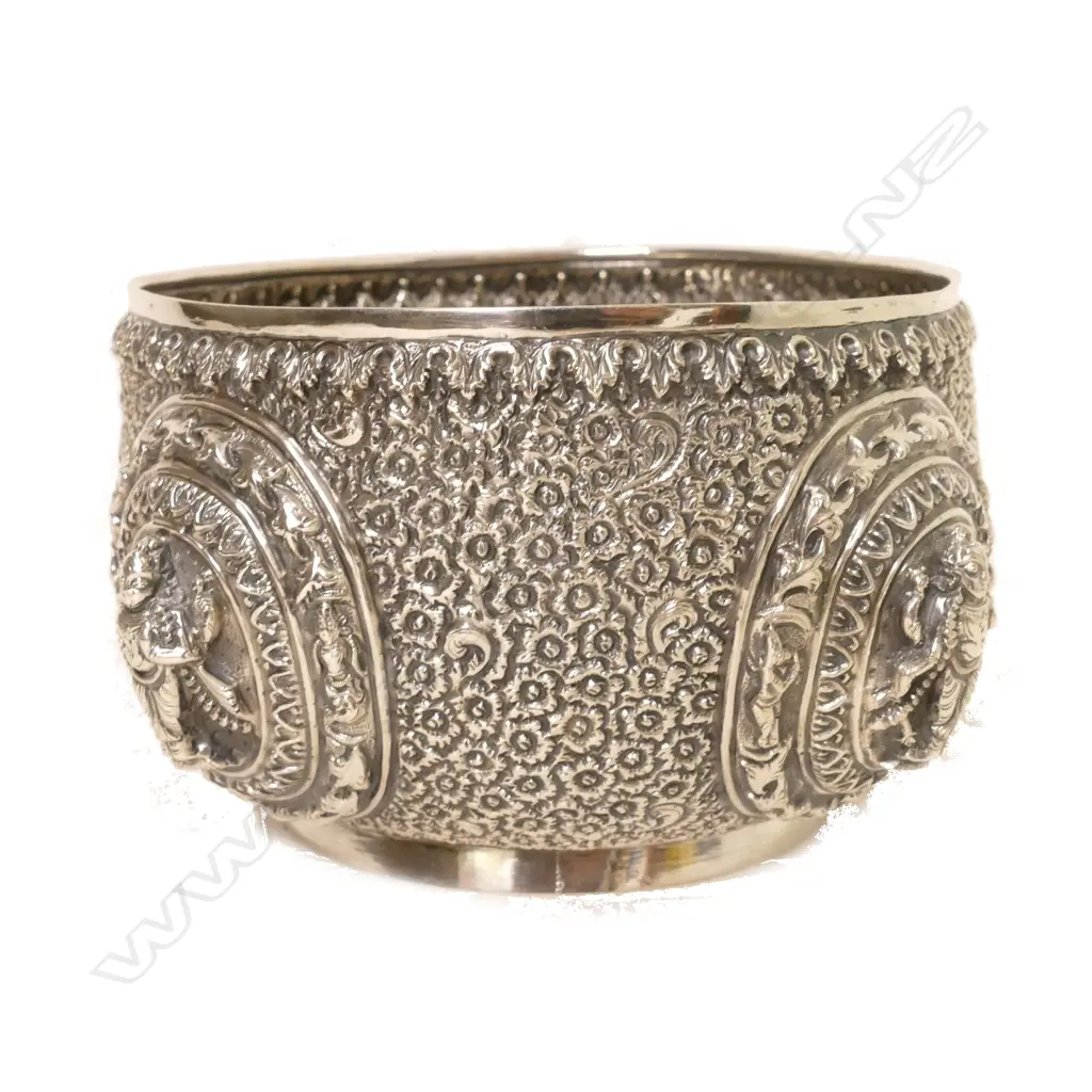 A Thai silver bowl Image 1++